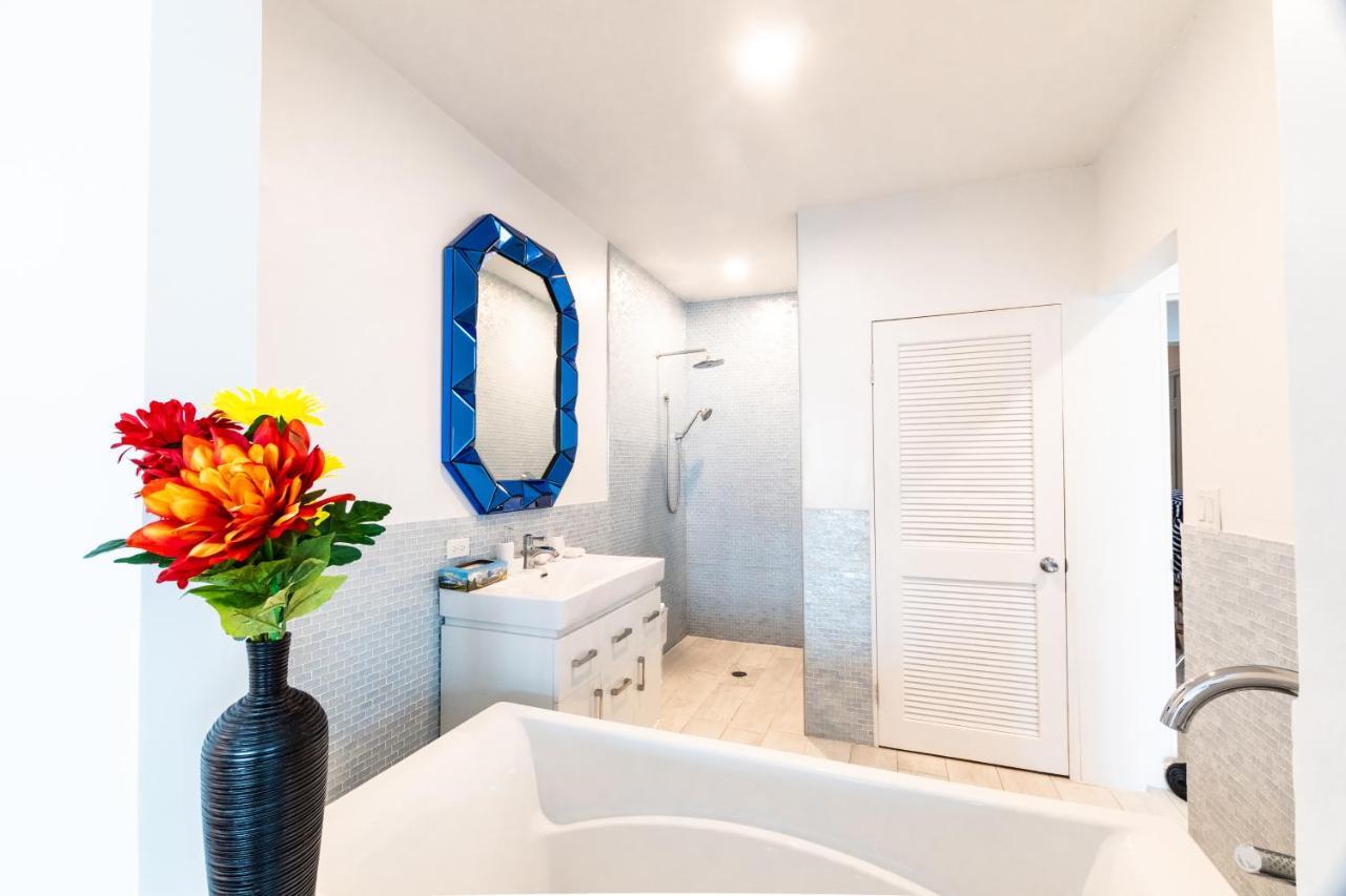 Caprice 9 - Oceanfront Villa - Gated Community With Pool Nassau Extérieur photo